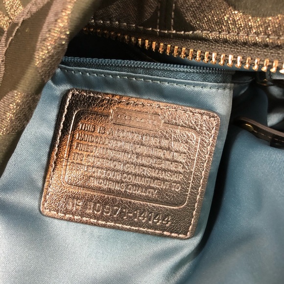 SOLD Coach Shoulder Bag - Picture 7 of 8